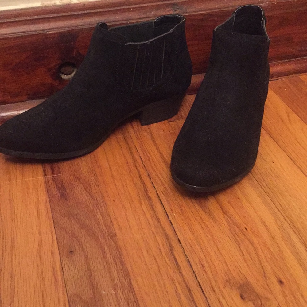 Black faux suede booties American Eagle